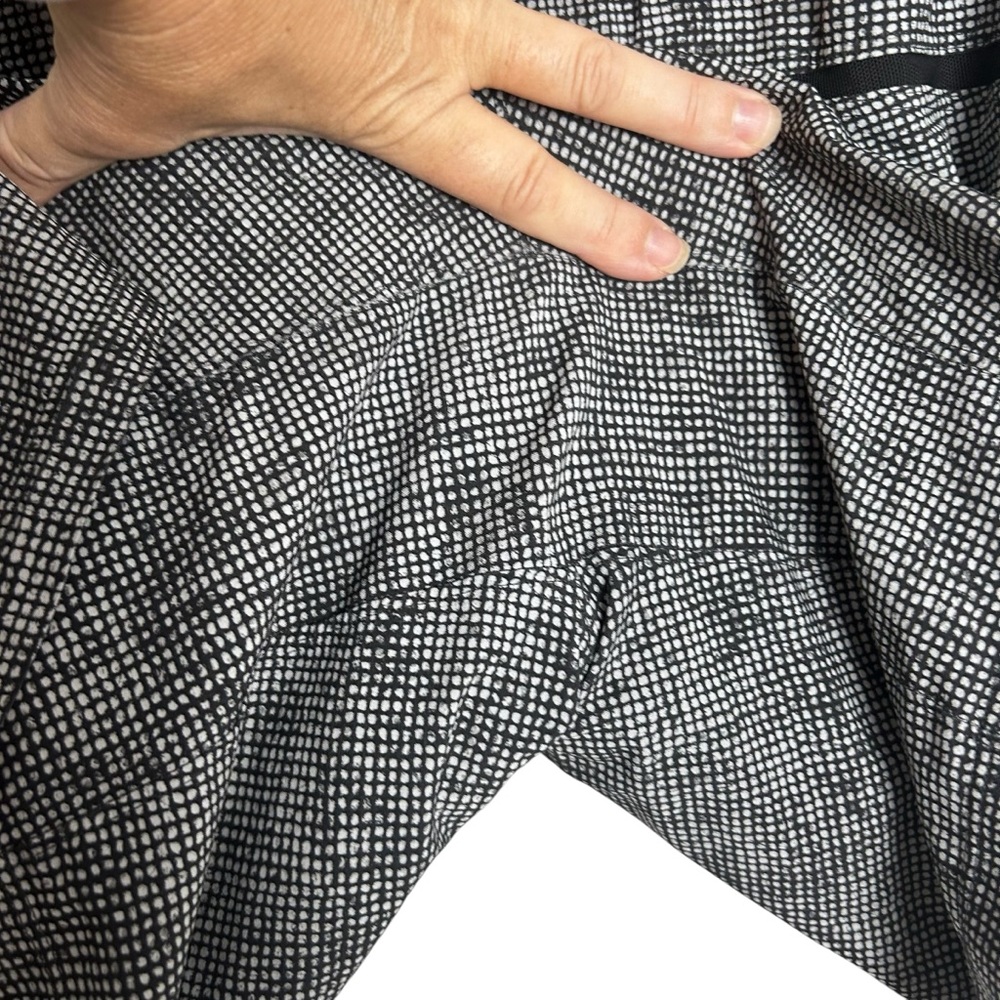 Lululemon Men’s B&W Pace Breaker Lined Shorts 7" - Picture 7 of 10